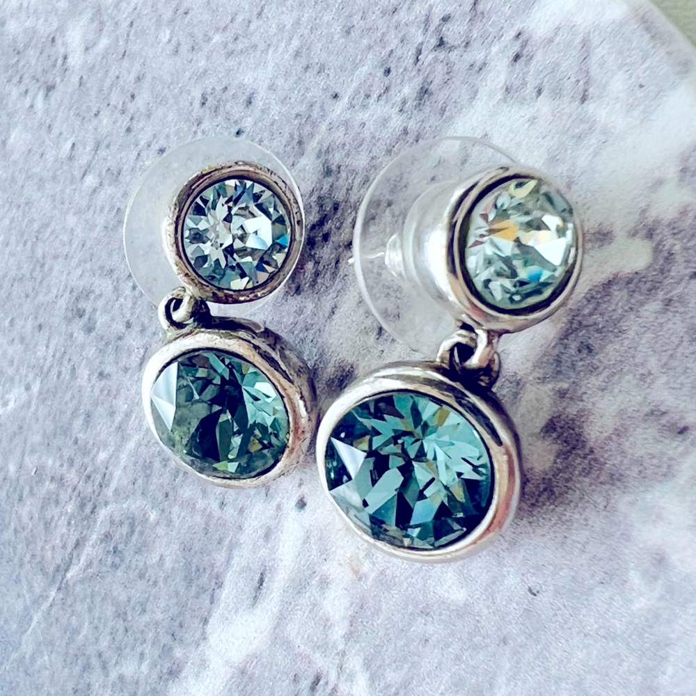 Gorgeous aquamarine drop earrings set in silver.